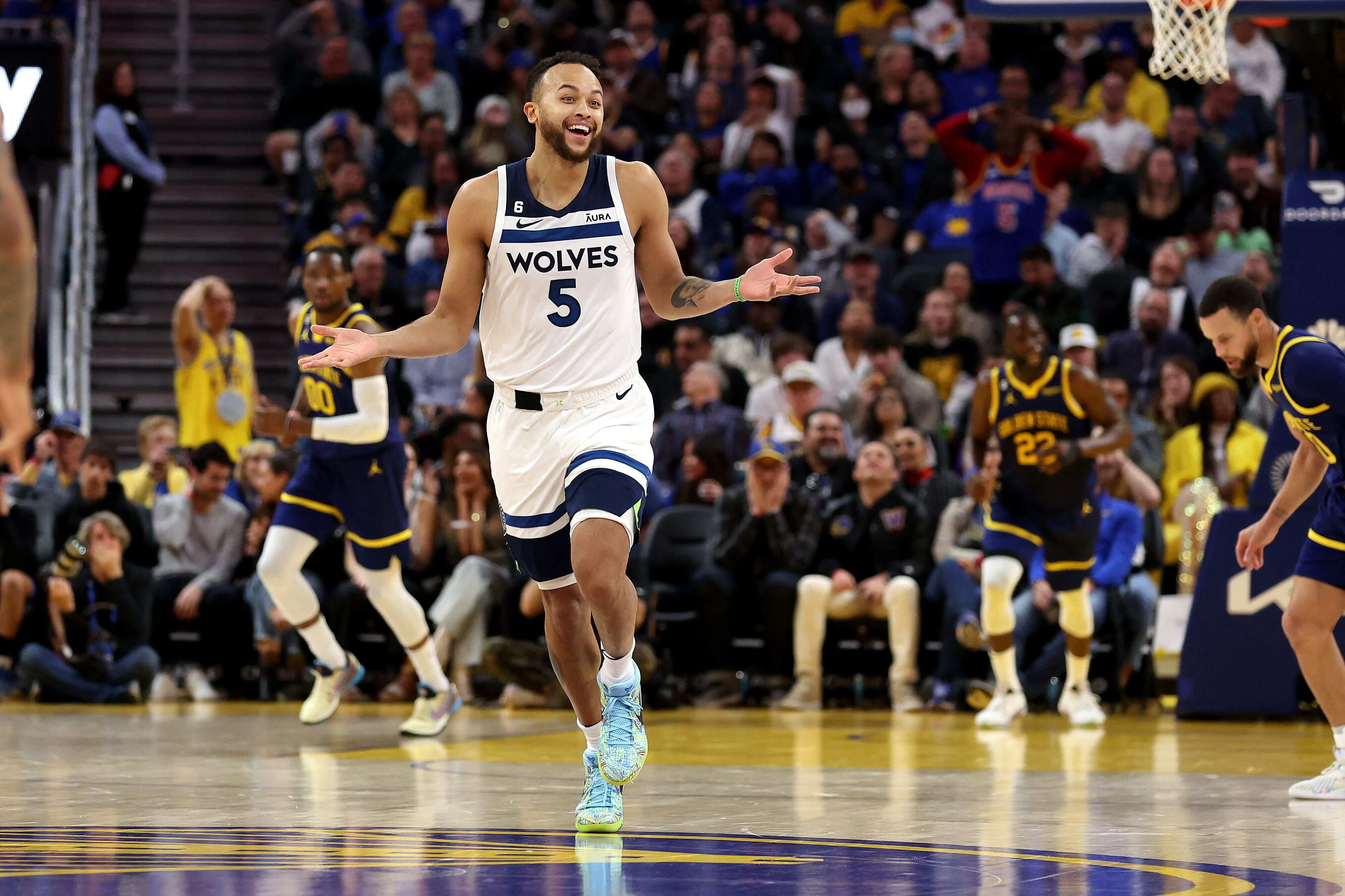 Kyle Anderson #5 of the Minnesota Timberwolves reacts after he made a long shot as the shot clock expired against the Golden State Warriors in the second half at Chase Center on March 26, 2023 in San Francisco, California. (Getty Images via AFP) Kyle Anderson #5 of the Minnesota Timberwolves reacts after he made a long shot as the shot clock expired against the Golden State Warriors in the second half at Chase Center on March 26, 2023 in San Francisco, California. (Getty Images via AFP)