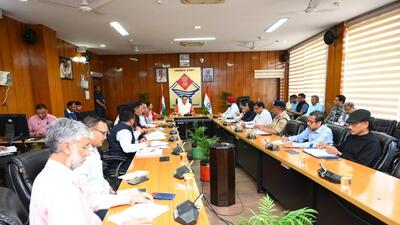 Chief minster Pushkar Singh Dhami reviewing preparations for the yatra. (HT PHOTO)