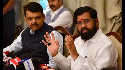 Mumbai, India - March 27, 2023: CM Eknath Shinde along with Dy. CM Devendra Fadnavis, addressing the media during a press conference, at Sahyadri Guest House, Malabar Hill, in Mumbai, India, on Monday, March 27, 2023. (Photo by Bhushan Koyande/HT Photo) (HT PHOTO) Mumbai, India - March 27, 2023: CM Eknath Shinde along with Dy. CM Devendra Fadnavis, addressing the media during a press conference, at Sahyadri Guest House, Malabar Hill, in Mumbai, India, on Monday, March 27, 2023. (Photo by Bhushan Koyande/HT Photo) (HT PHOTO)