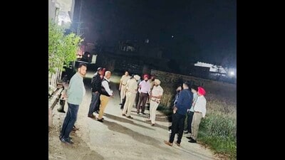 Police have cordoned off Mernaian Kalan village in Hoshiarpur district and started door-to-door search to nab Amritpal. (HT Photo)