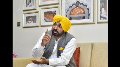 Punjab chief minister Bhagwant Mann on Tuesday hit out at Akal Takht Jathedar Giani Harpreet Singh for “provoking” people through an ultimatum to the AAP government to release all Sikh youths who were held during the police crackdown against radical preacher Amritpal Singh and his aides. (HT Photo)