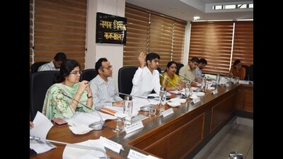 The General House of the Karnal Municipal Corporation (MC) on Tuesday unanimously passed the budget of  ₹273 crore for the financial year 2023-24 with a special focus on cowsheds and sterilisation of dogs. (HT Photo)