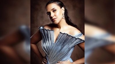 Neha Dhupia's hairstylist gave her the wet back brushed sleek open hairdo. (Instagram/@nehadhupia) Neha Dhupia's hairstylist gave her the wet back brushed sleek open hairdo. (Instagram/@nehadhupia)