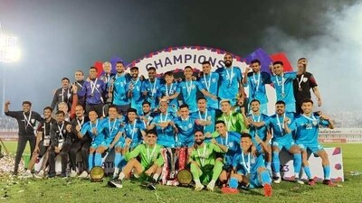 India players pose with the trophy (AIFF) India players pose with the trophy (AIFF)