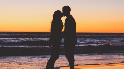 Daily Love and Relationship Horoscope 2023: Find out love predictions for March 29. (Unsplash/Jeremy Bishop)