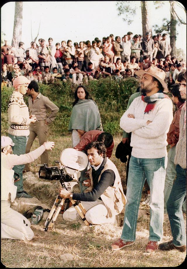 Shyam Benegal on a film set. (HT Photo) Shyam Benegal on a film set. (HT Photo)