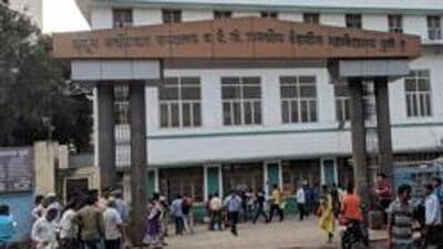 As many as 2,500 to 3,000 patients visit the OPD at Sassoon daily for seeking treatment. (HT FILE PHOTO) As many as 2,500 to 3,000 patients visit the OPD at Sassoon daily for seeking treatment. (HT FILE PHOTO)