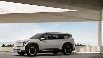 Kia EV9 pure electric SUV comes with a host of refreshing styling elements that define the automaker's future design philosophy.