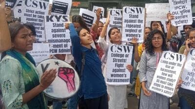 Krantikari Yuva Sangathan (KYS) students participated in a protest at Indraprastha College for Women (IPCW) in New Delhi on Wednesday. (HT Photo) Krantikari Yuva Sangathan (KYS) students participated in a protest at Indraprastha College for Women (IPCW) in New Delhi on Wednesday. (HT Photo)