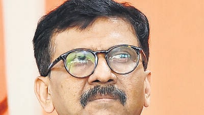 Mumbai, India - February 20, 2023: Uddhav Thackeray alongside MP Sanjay Raut addresses the media during a press conference, at Sena Bhavan, Dadar, in Mumbai, India, on Monday, February 20, 2023. (Photo by Anshuman Poyrekar/ Hindustan Times) (Anshuman Poyrekar/HT PHOTO) Mumbai, India - February 20, 2023: Uddhav Thackeray alongside MP Sanjay Raut addresses the media during a press conference, at Sena Bhavan, Dadar, in Mumbai, India, on Monday, February 20, 2023. (Photo by Anshuman Poyrekar/ Hindustan Times) (Anshuman Poyrekar/HT PHOTO)