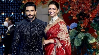 Ranveer Singh and Deepika Padukone at a Mumbai event. Ranveer Singh and Deepika Padukone at a Mumbai event.