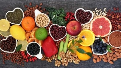 Having a diet with proper nutrition and sleeping patterns can help in having a better lifestyle. Replacing junk food items with a healthier diet can help in bringing the body back to track. (Unsplash) Having a diet with proper nutrition and sleeping patterns can help in having a better lifestyle. Replacing junk food items with a healthier diet can help in bringing the body back to track. (Unsplash)