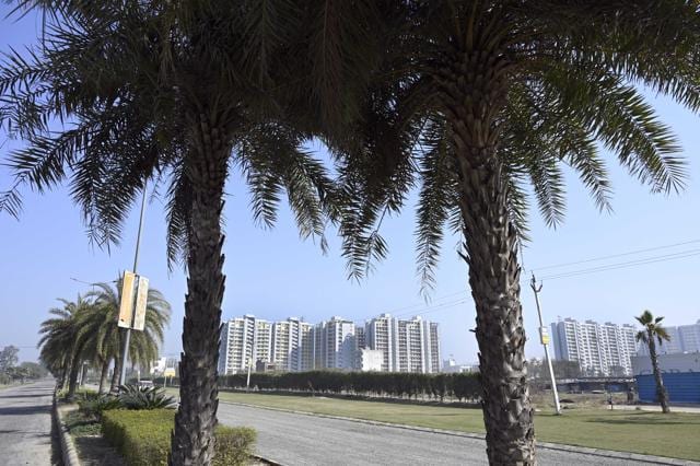 Sonepat is now home to several sprawling gated townships that have wide tree-lined roads, manicured gardens and offer freehold plots, villas, independent floors, apartments, malls, and multiplexes. (Sanjeev Verma/HT Photo) Sonepat is now home to several sprawling gated townships that have wide tree-lined roads, manicured gardens and offer freehold plots, villas, independent floors, apartments, malls, and multiplexes. (Sanjeev Verma/HT Photo)