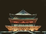 The Lama Temple, a Buddhist worship site in Beijing, witnessed a daily average of over 40,000 visitors last week, according to domestic media reports.
