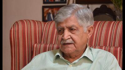 Gen VP Malik (retd_ alleged that the Haryana government was “showing sympathy towards the builders’ lobby”. (HT) Gen VP Malik (retd_ alleged that the Haryana government was “showing sympathy towards the builders’ lobby”. (HT)