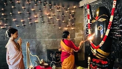 Kangana Ranaut said in her Instagram caption that she prayed and meditated at the temple on Ram Navami. Kangana Ranaut said in her Instagram caption that she prayed and meditated at the temple on Ram Navami. 