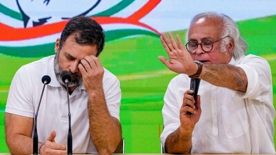 The Congress also attacked the government for using the Delhi Police to stop the Congress' 'Mashal march' at Red fort on Tuesday evening. (PTI) The Congress also attacked the government for using the Delhi Police to stop the Congress' 'Mashal march' at Red fort on Tuesday evening. (PTI)