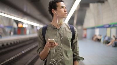 Whether at work or wanting privacy at home, noise-cancelling earphones are what you need. (Pexels) Whether at work or wanting privacy at home, noise-cancelling earphones are what you need. (Pexels)