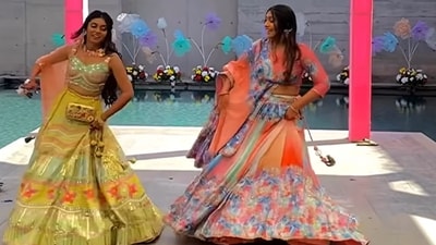 Bride and her sister-in-law dancing to Bumbro. (Instagram/@adityadancevlogs) Bride and her sister-in-law dancing to Bumbro. (Instagram/@adityadancevlogs)