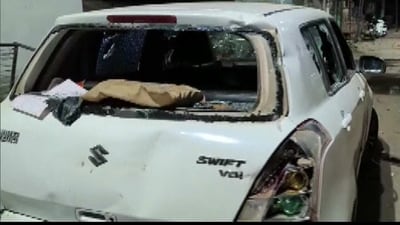 Several vehicles were damaged after a clash broke out between two groups in Jalgaon district on Tuesday night. (ANI)