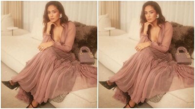 Assisted by makeup artist Richard Joseph, Mira decked up in pink eyeshadow, black eyeliner, mascara-laden eyelashes, contoured cheeks and a shade of nude lipstick.&nbsp; (Instagram/@mira.kapoor)