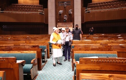 PM Modi reviewed the progress of construction of the grand parliament complex.