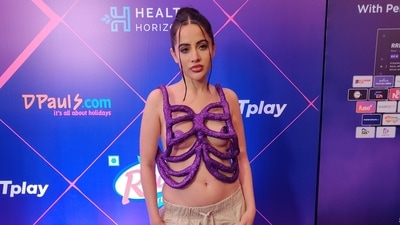 Uorfi Javed on the 'purple' carpet at the OTTPlay Changemakers Awards. (HT Photo/Varinder Chawla) Uorfi Javed on the 'purple' carpet at the OTTPlay Changemakers Awards. (HT Photo/Varinder Chawla)