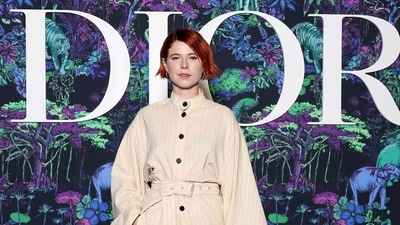 Irish actress Jessie Buckley wore a cream-coloured outfir for the Dior Mumbai show. Irish actress Jessie Buckley wore a cream-coloured outfir for the Dior Mumbai show.