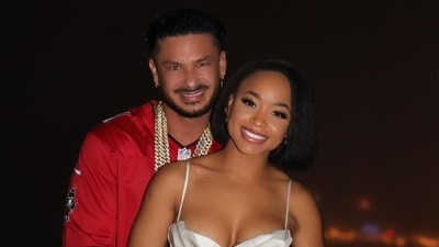 Pauly D with girlfriend Nikki Hall Pauly D with girlfriend Nikki Hall