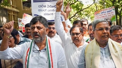 K'taka Congress attacks BJP leaders, alleges that they insulted Hindu gods K'taka Congress attacks BJP leaders, alleges that they insulted Hindu gods
