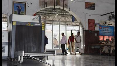 The metal detectors installed at the two entry points of Ludhiana Railway Station also remain shut for most of the day. (HT Photo) The metal detectors installed at the two entry points of Ludhiana Railway Station also remain shut for most of the day. (HT Photo)