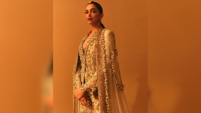 Deepika Padukone completed her look with unique vintage jewellery that blended perfectly with the outfit. (Instagram/@deepikapadukone) Deepika Padukone completed her look with unique vintage jewellery that blended perfectly with the outfit. (Instagram/@deepikapadukone)