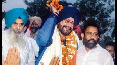 The Aam Aadmi Party (AAP) on Saturday termed Navjot Singh Sidhu as a stuntman and said the government had ordered his release at 8 am. Sidhu has come out of jail after serving his sentence for killing an elderly person and not after fighting for freedom.