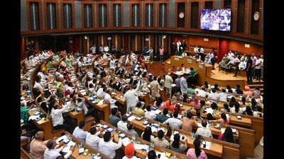 The Delhi civic body has already given discontinuation orders to employees working as teachers, data entry operators, and gardeners. (Vipin Kumar/HT PHOTO) The Delhi civic body has already given discontinuation orders to employees working as teachers, data entry operators, and gardeners. (Vipin Kumar/HT PHOTO)