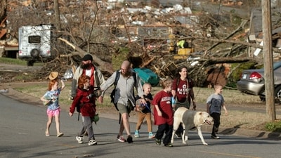 Belvidere Police Chief Shane Woody described the scene after the collapse as “chaos, absolute chaos.”&nbsp; (Getty Images via AFP)