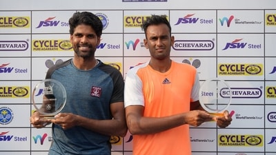 Vishnu Vardhan, Mukund Sasikumar Vishnu Vardhan, Mukund Sasikumar