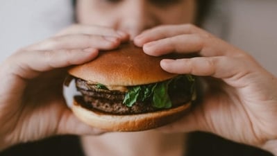 Understanding the signs of a possible eating disorder is important, as studies suggest that timely diagnosis and treatment leads to better long-term outcomes and to better chances of full recovery. (UNSPLASH) Understanding the signs of a possible eating disorder is important, as studies suggest that timely diagnosis and treatment leads to better long-term outcomes and to better chances of full recovery. (UNSPLASH)