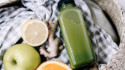 While apple cider vinegar has been praised for its potential weight loss benefits, it's important to remember that there is no magic drink or supplement that can guarantee weight loss. Sustainable weight loss requires a combination of healthy eating, regular exercise, and lifestyle changes. That being said, there are some drinks that may be more effective for weight loss than apple cider vinegar. Here are a few examples: (Unsplash) While apple cider vinegar has been praised for its potential weight loss benefits, it's important to remember that there is no magic drink or supplement that can guarantee weight loss. Sustainable weight loss requires a combination of healthy eating, regular exercise, and lifestyle changes. That being said, there are some drinks that may be more effective for weight loss than apple cider vinegar. Here are a few examples: (Unsplash)