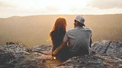 Listen and Respond: One of the key elements of successful flirting is active listening. Pay attention to what the other person is saying and respond thoughtfully. This shows that you're interested in them as a person and value their opinions. (Unsplash) Listen and Respond: One of the key elements of successful flirting is active listening. Pay attention to what the other person is saying and respond thoughtfully. This shows that you're interested in them as a person and value their opinions. (Unsplash)