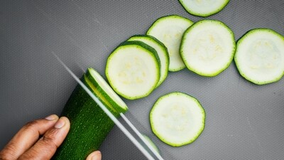 5. Banish puffy eyes with cucumbers: Cucumbers are a natural anti-inflammatory and contain antioxidants that soothe and condition the skin. Place thinly sliced cucumbers over your eyes for 10-15 minutes to reduce puffiness and brighten the under-eye area. (Unsplash) 5. Banish puffy eyes with cucumbers: Cucumbers are a natural anti-inflammatory and contain antioxidants that soothe and condition the skin. Place thinly sliced cucumbers over your eyes for 10-15 minutes to reduce puffiness and brighten the under-eye area. (Unsplash)