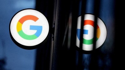 FILE PHOTO: The logo for Google LLC is seen at the Google Store Chelsea in Manhattan, New York City, U.S., November 17, 2021. REUTERS/Andrew Kelly/File Photo/File Photo (Reuters)