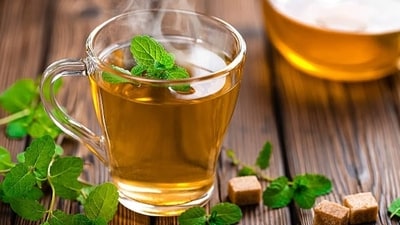 Green tea: Green tea contains antioxidants and caffeine, which can help boost your metabolism and promote weight loss. (File Photo (istockphoto)) Green tea: Green tea contains antioxidants and caffeine, which can help boost your metabolism and promote weight loss. (File Photo (istockphoto))