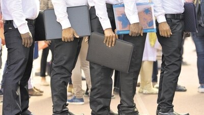 During March, the unemployment rate in urban areas was at 8.4 per cent while in the rural areas it was at 7.5 per cent. (Representative Image) (Sanchit Khanna/HT Photo) During March, the unemployment rate in urban areas was at 8.4 per cent while in the rural areas it was at 7.5 per cent. (Representative Image) (Sanchit Khanna/HT Photo)