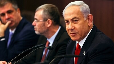 Israeli Prime Minister Benjamin Netanyahu convenes a cabinet meeting at the Prime Minister's office in Jerusalem, April 2, 2023. REUTERS/Ronen Zvulun/Pool (REUTERS)