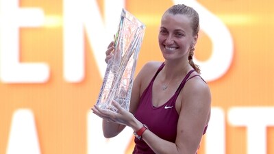 Petra Kvitova poses with the Butch Buchholz Trophy after defeating Elena Rybakina during the Women's Final of the Miami Open (Getty Images via AFP)