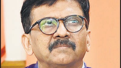 Mumbai, India - February 20, 2023: Uddhav Thackeray alongside MP Sanjay Raut addresses the media during a press conference, at Sena Bhavan, Dadar, in Mumbai, India, on Monday, February 20, 2023. (Photo by Anshuman Poyrekar/ Hindustan Times) (Anshuman Poyrekar/HT PHOTO)