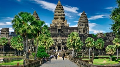 Angkor Wat, Cambodia: While primarily known for its stunning Khmer architecture, Angkor Wat also has significant Buddhist influences. The temple complex features many Buddhist carvings and statues, and the area was once an important Buddhist pilgrimage site. (Unsplash)