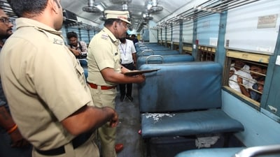 Three bodies, including that of an infant, were later recovered from the railway tracks. (HT photo) Three bodies, including that of an infant, were later recovered from the railway tracks. (HT photo)