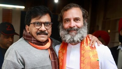Congress leader Rahul Gandhi with Shiv Sena (Uddhav Balasaheb Thackeray) Rajya Sabha MP Sanjay Raut during the Bharat Jodo Yatra in Kathua. (ANI Photo) Congress leader Rahul Gandhi with Shiv Sena (Uddhav Balasaheb Thackeray) Rajya Sabha MP Sanjay Raut during the Bharat Jodo Yatra in Kathua. (ANI Photo)