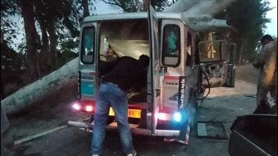 At least 12 government schoolteachers were injured after a tree fell on their vehicle in Jalalabad on Monday morning. (HT Photo)